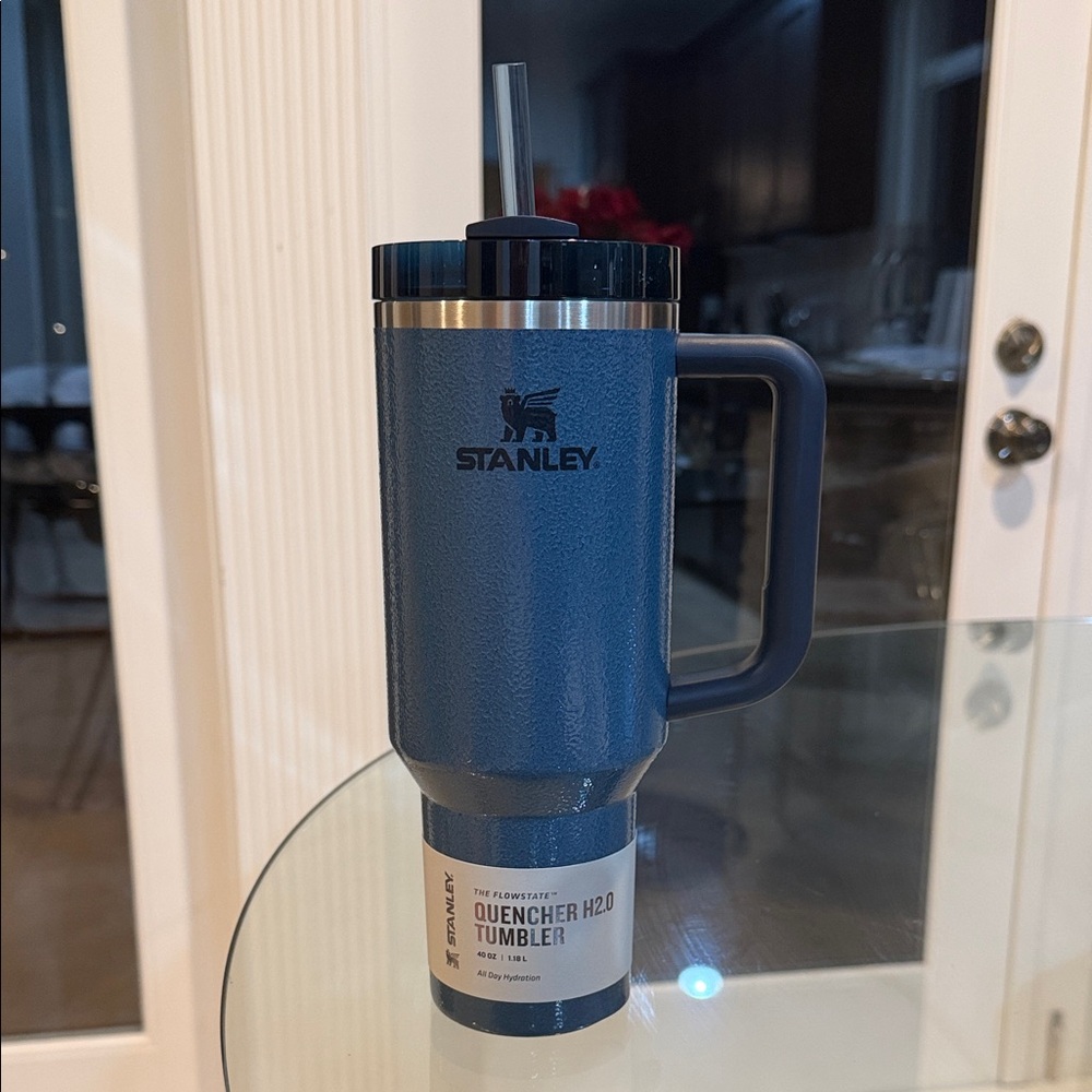 Stanley 40oz (1.18L) Navy Tumbler with Handle and Straw
